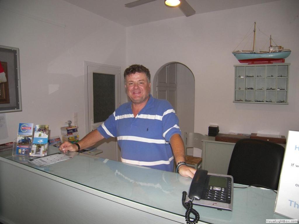 Captain Manolis Parikia (Paros)