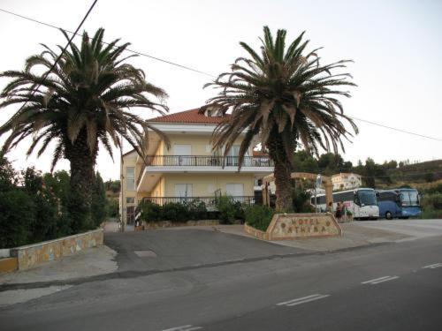 Hotel Athina Krestena