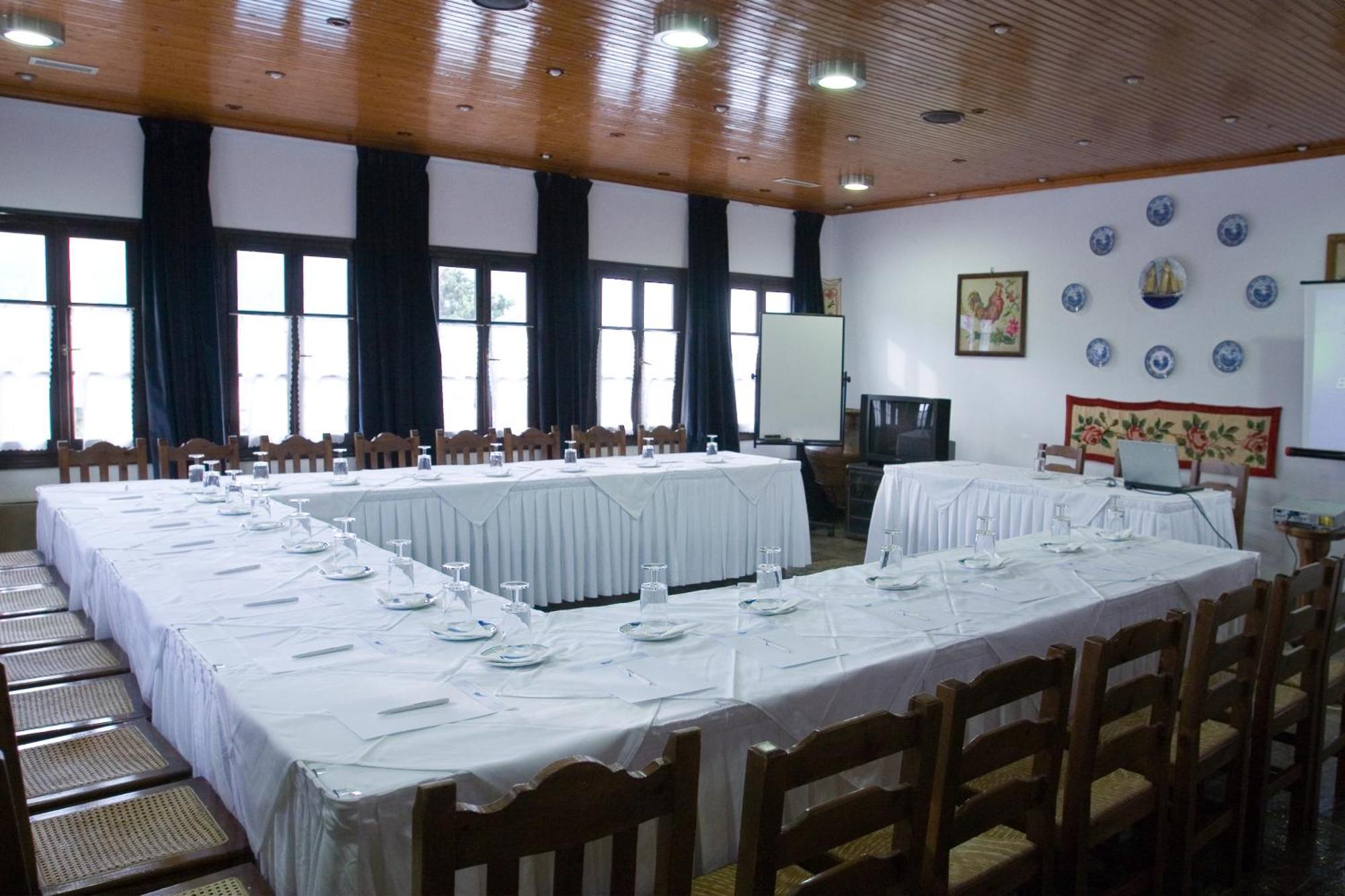Hotel Dionyssos Skopelos Town