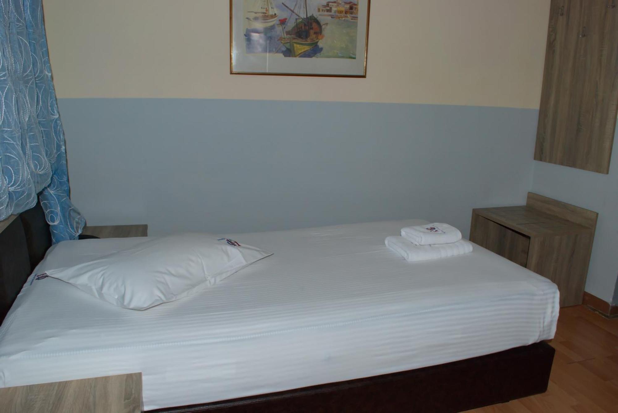 Hotel Diethnes 2*
