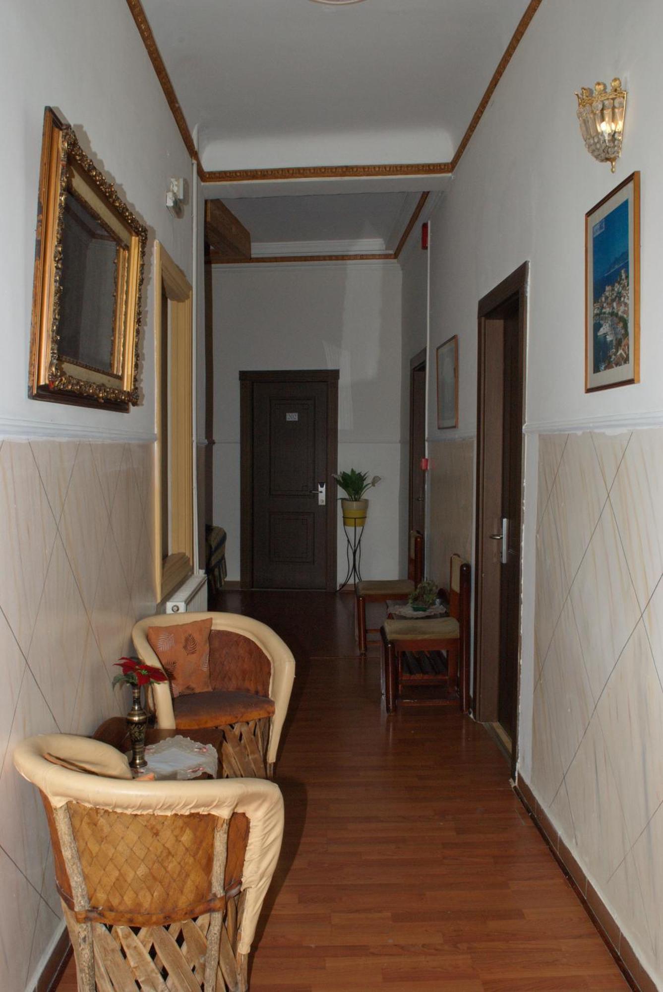 Diethnes