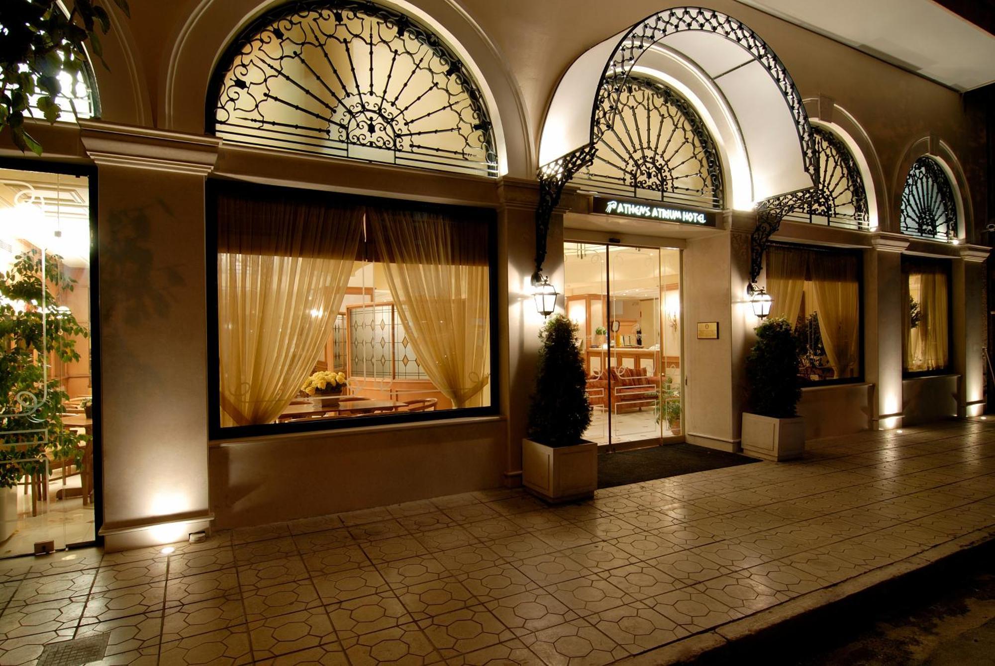 Atrium & Jacuzzi Athens