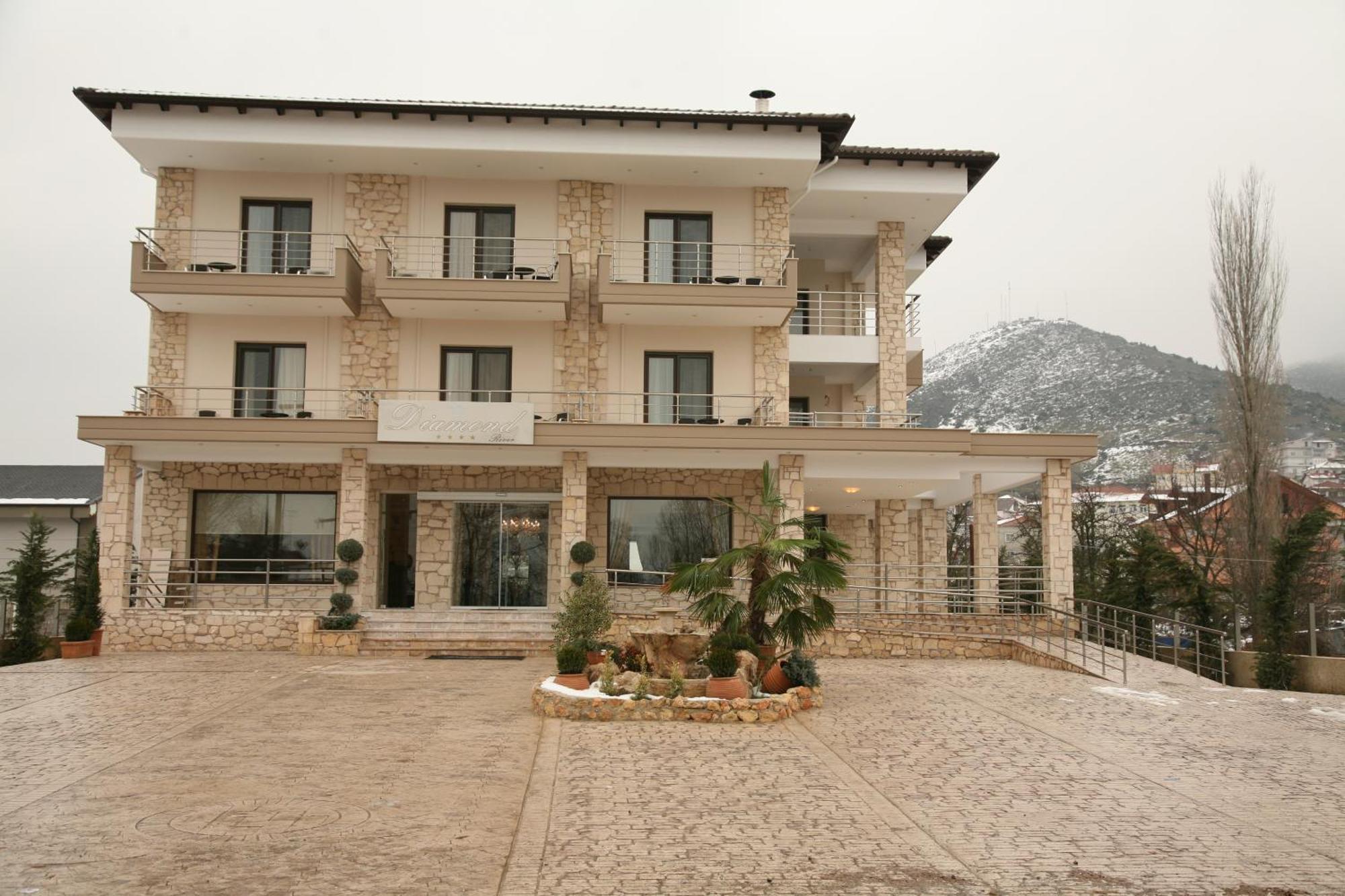 Hotel Diamond River & 4*