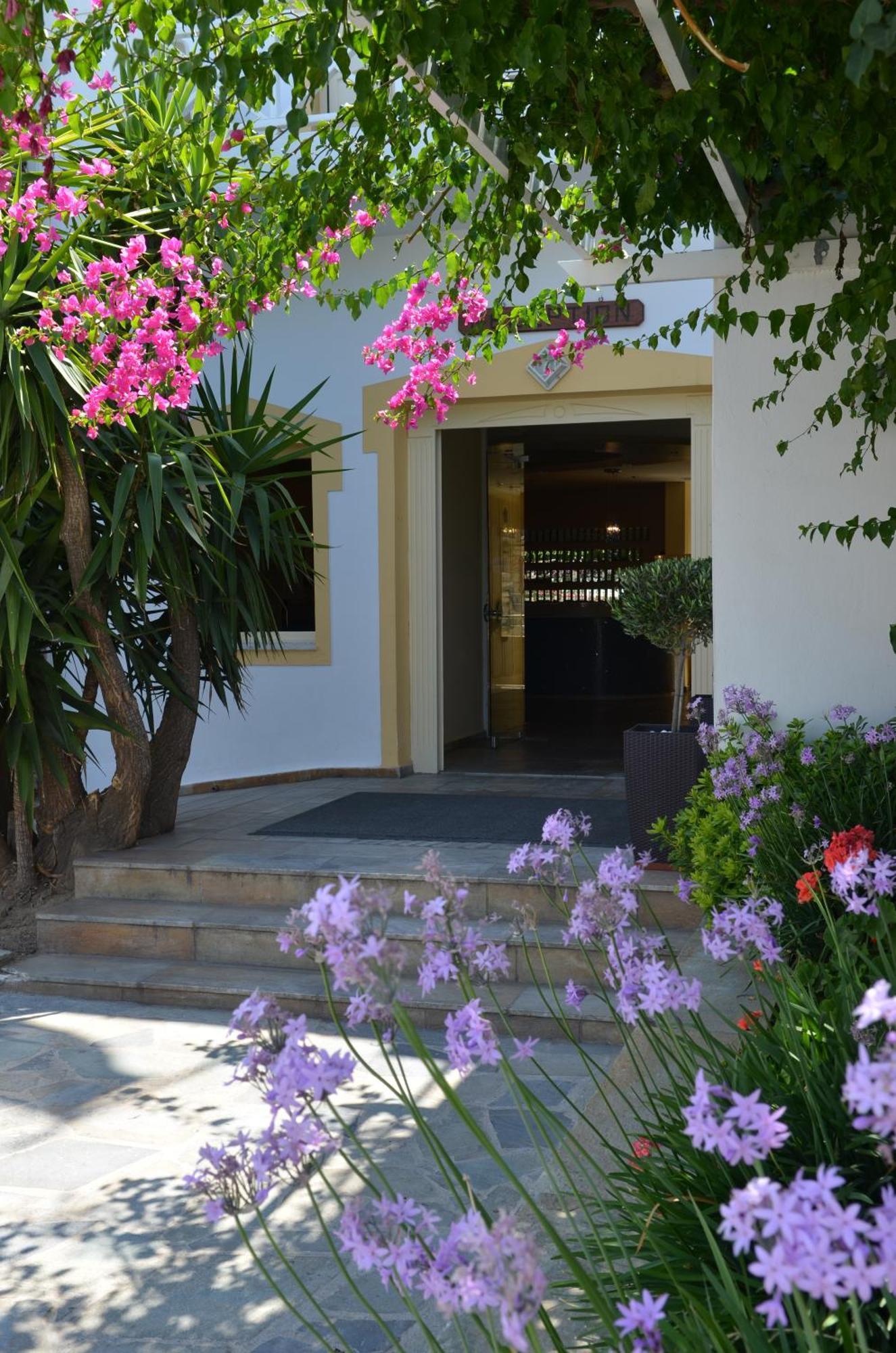 Hotel Dolphin Bay Seaside &
