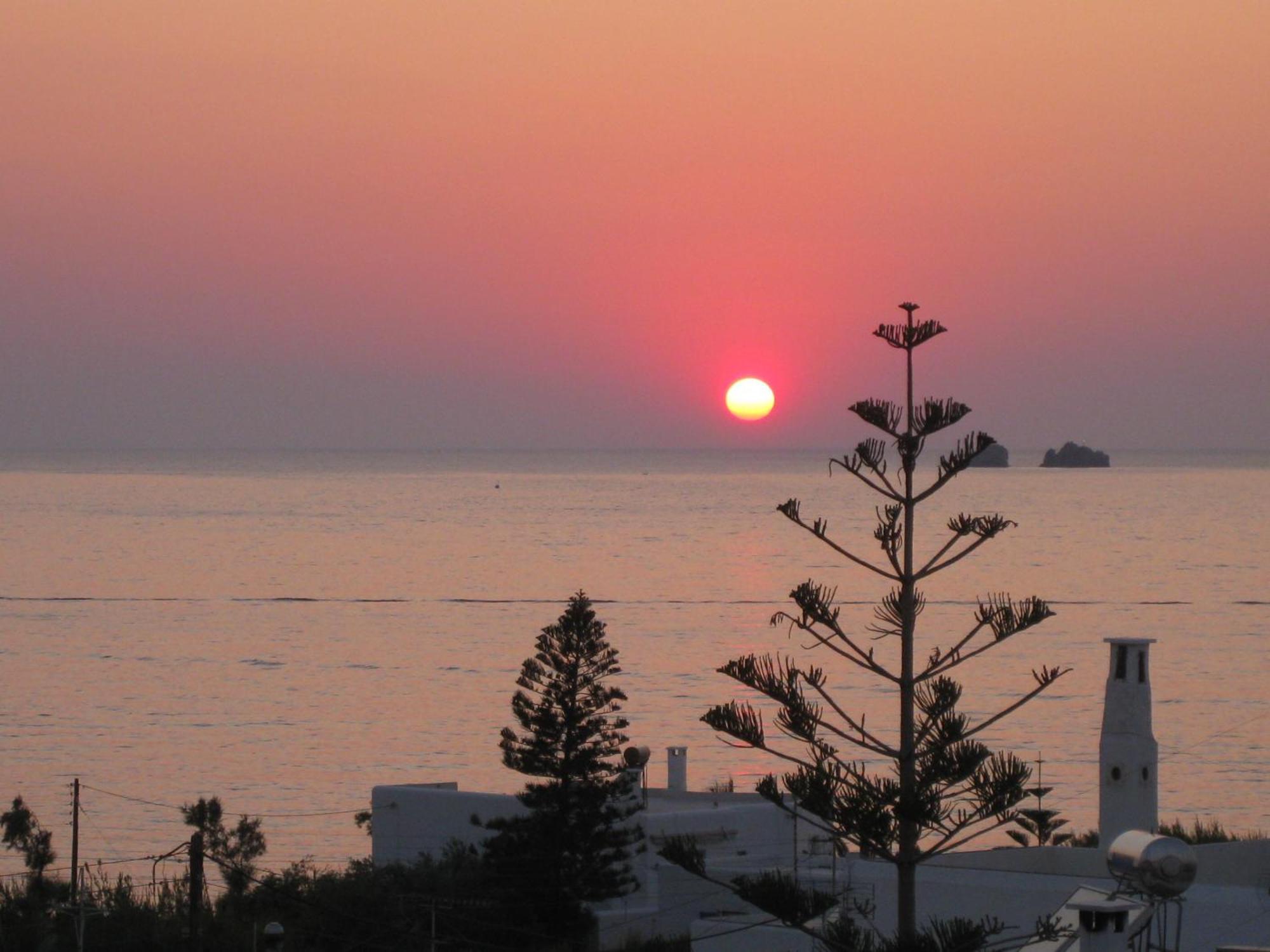 Aparthotel Stratos & 3*