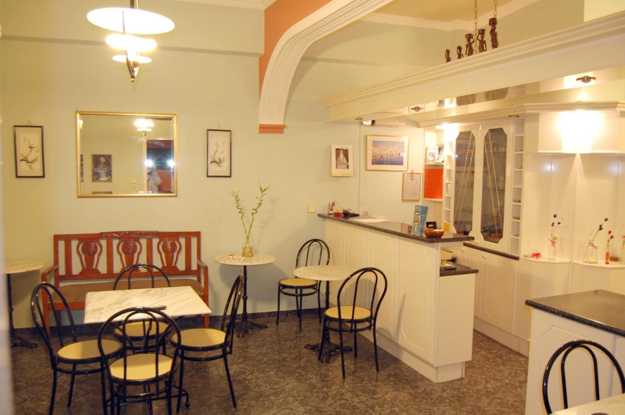 Guest house Pefkakia Park 3*