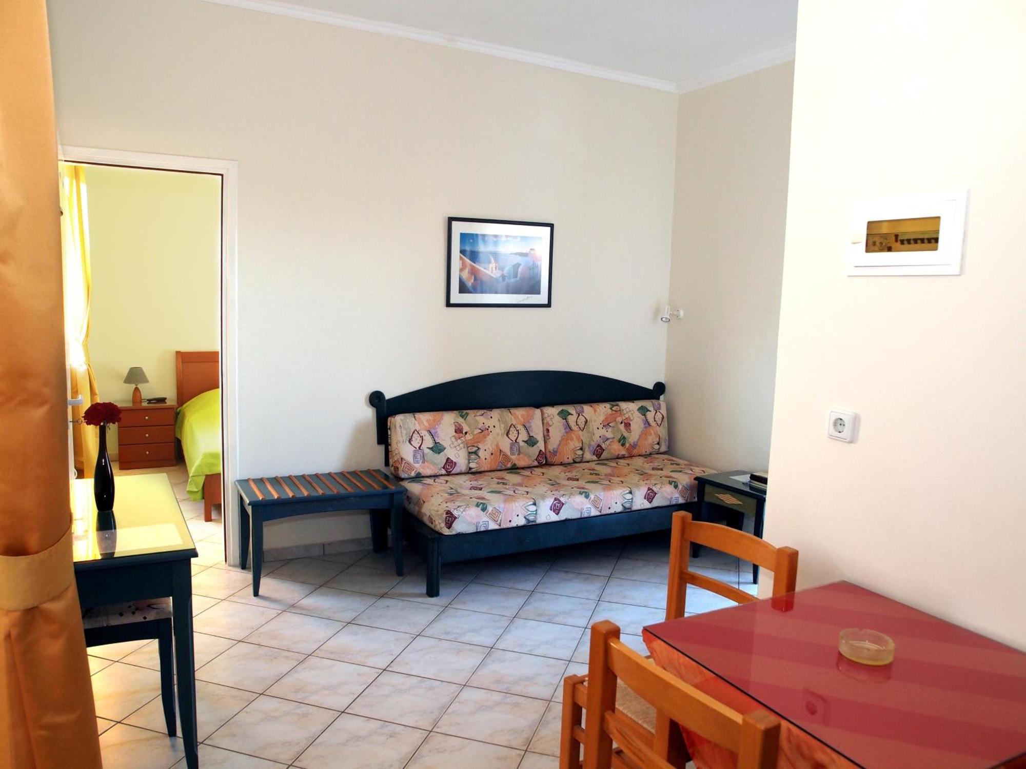 Aparthotel Eliros Studios 2*