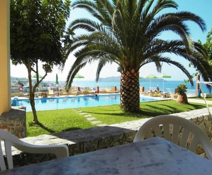 Aparthotel Eliros Studios 2*