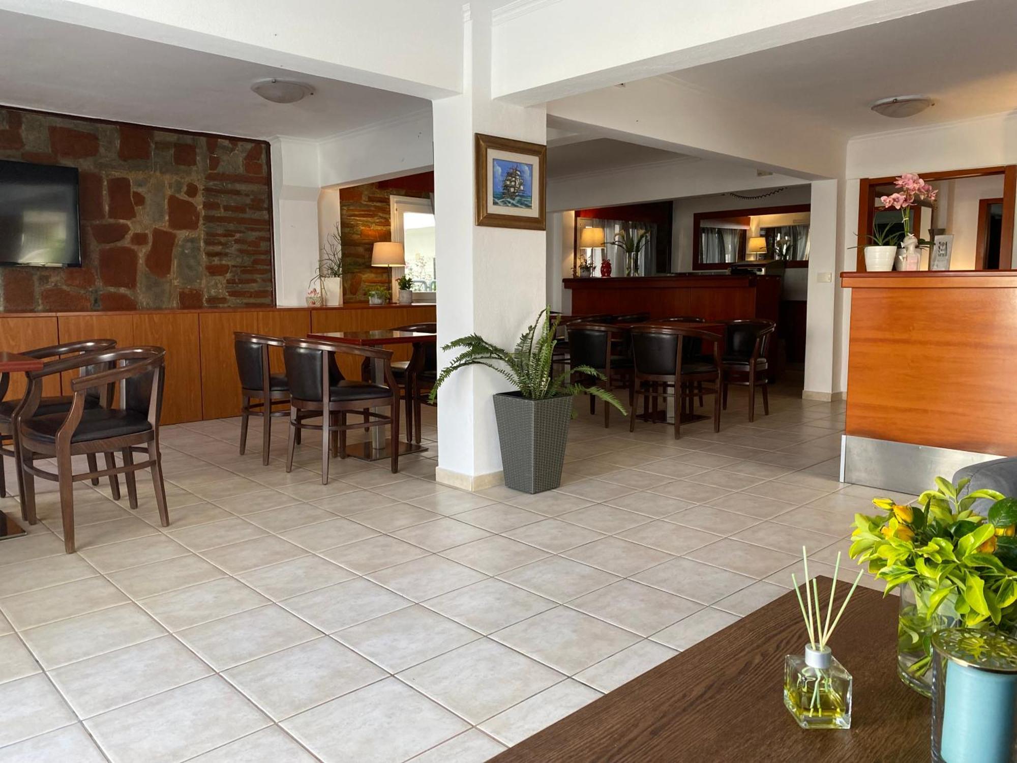 Hotel Korali 2*