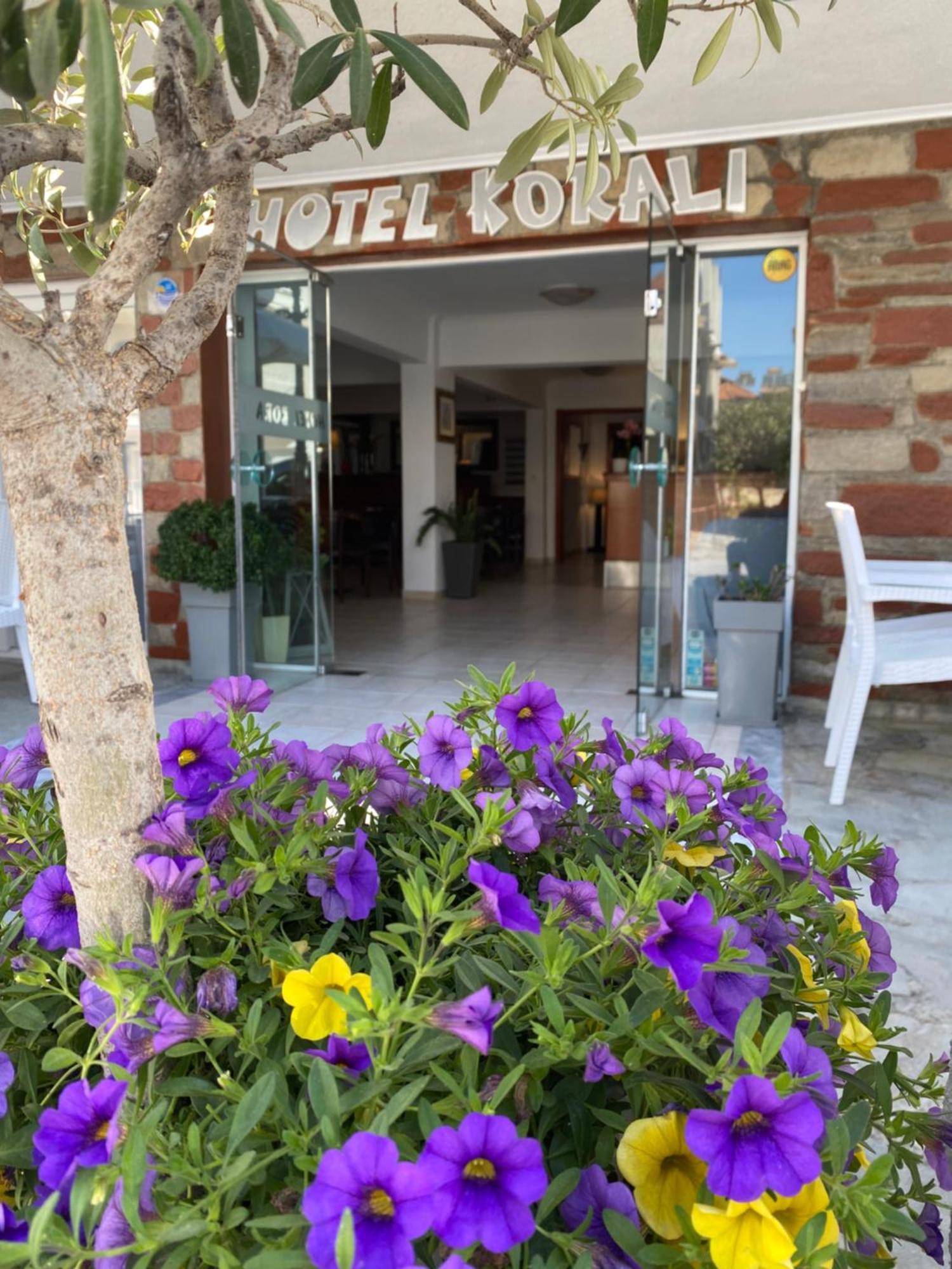 Hotel Korali 2*