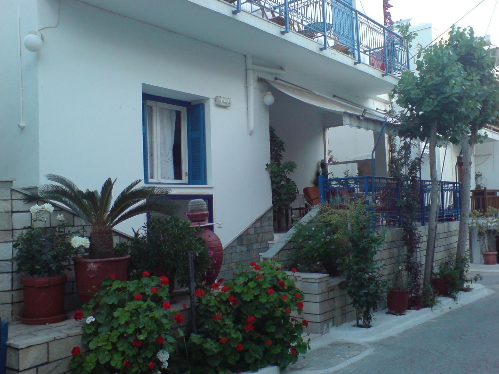 Hotel Vakhos Naxos City