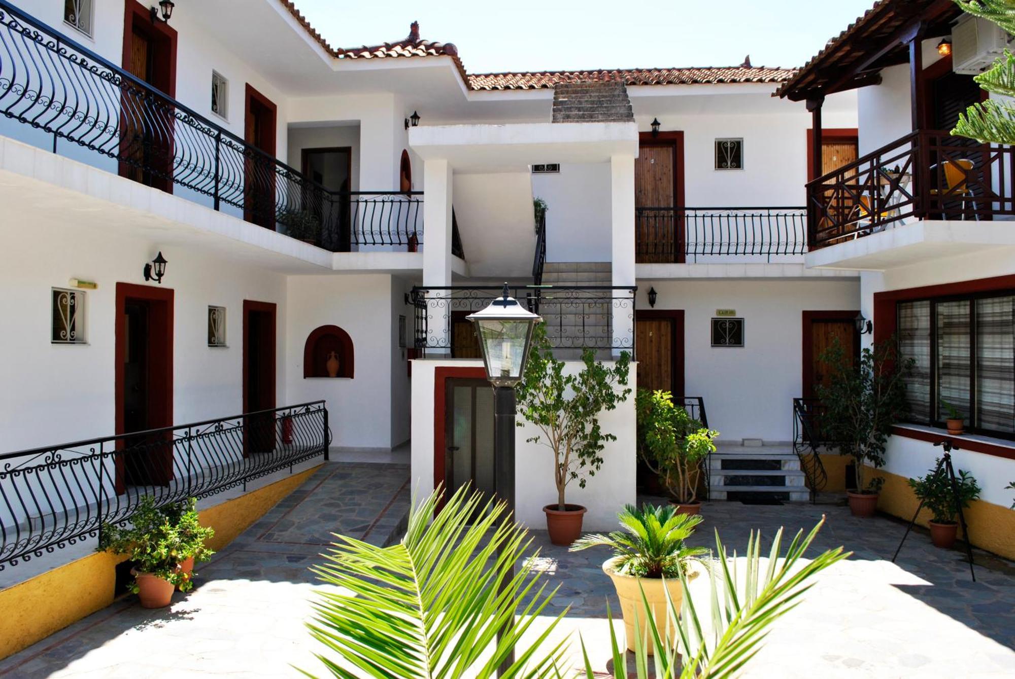 Phoenix Laganas