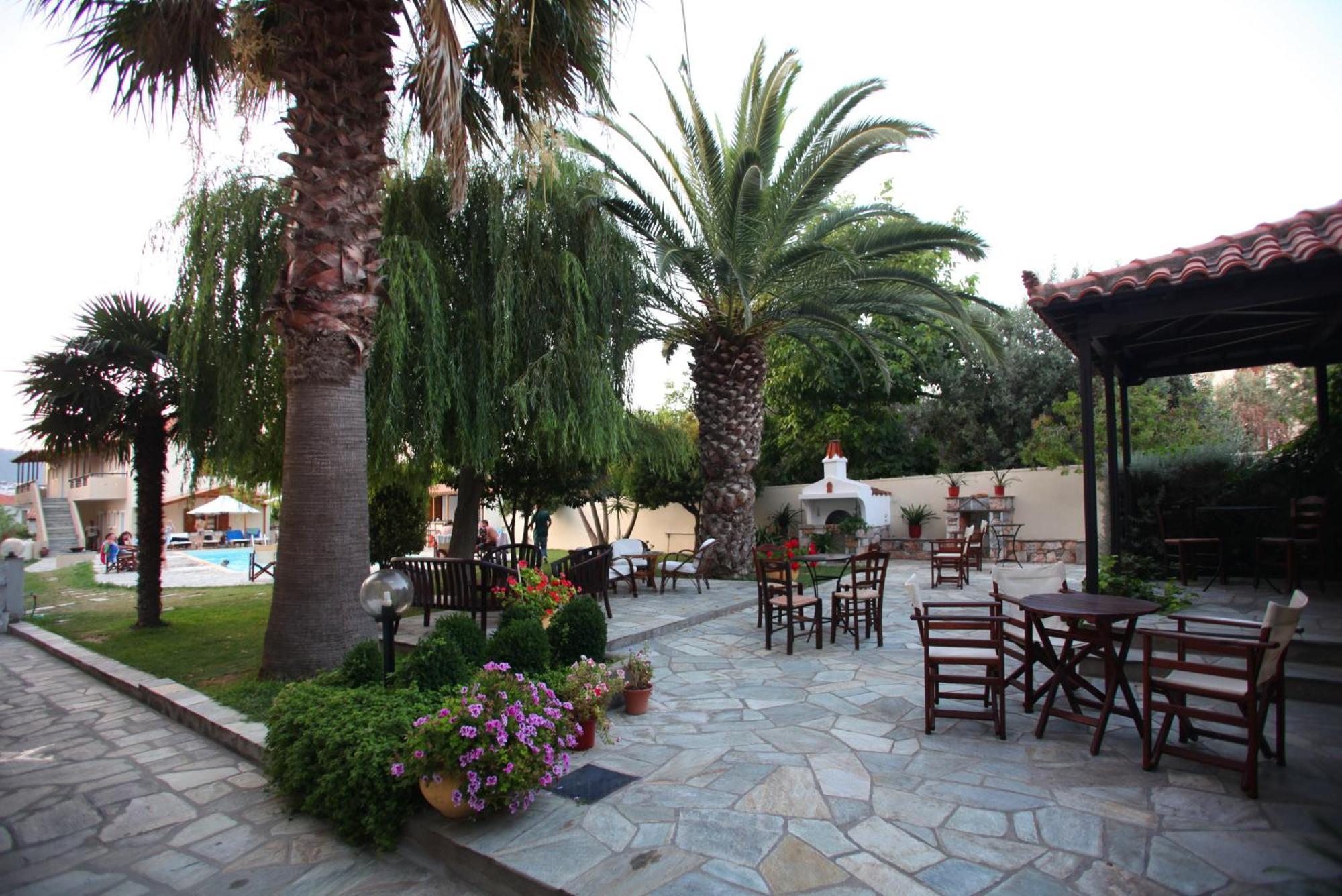Sun Skopelos Town