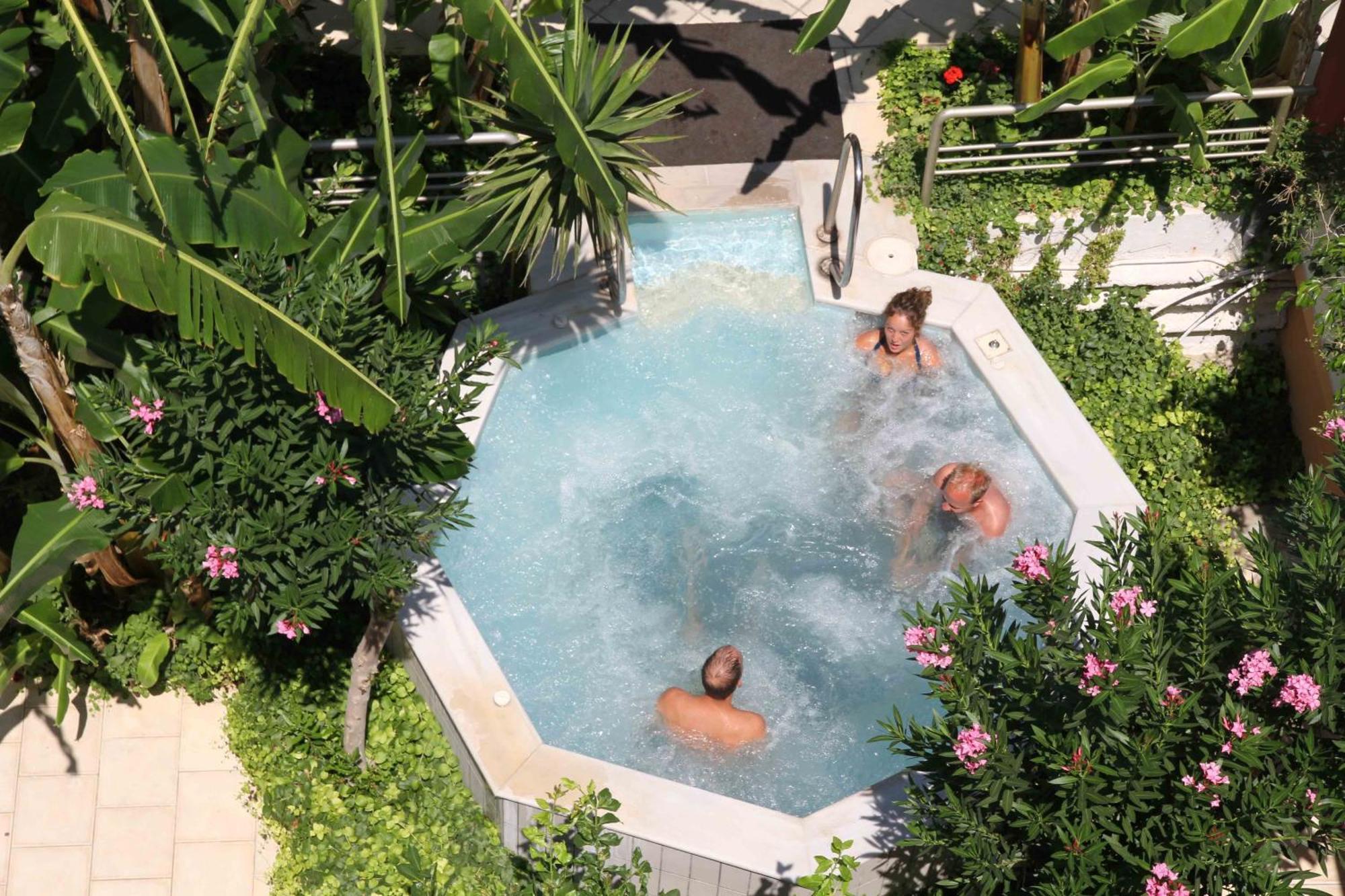 Hotel Astron