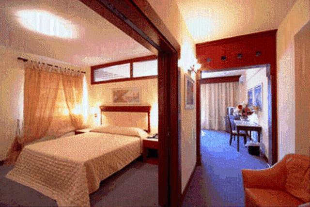 Hotel Crithoni's Paradise 4*