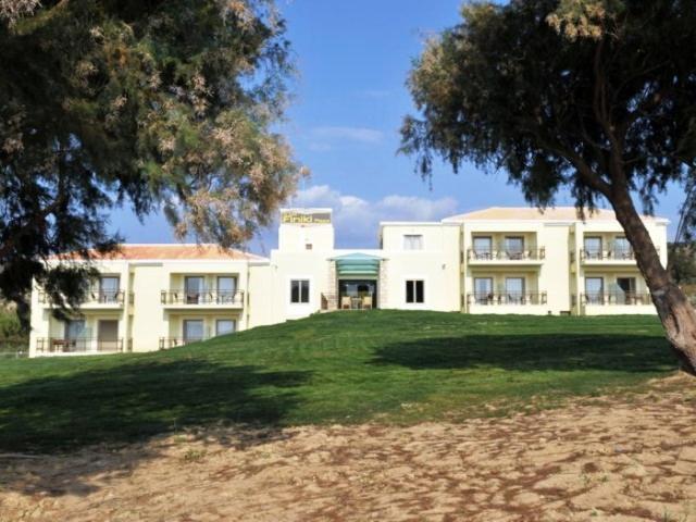 Aparthotel Finiki Plaza 3*