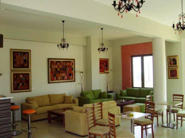 Finiki Plaza Methoni (Messenia)