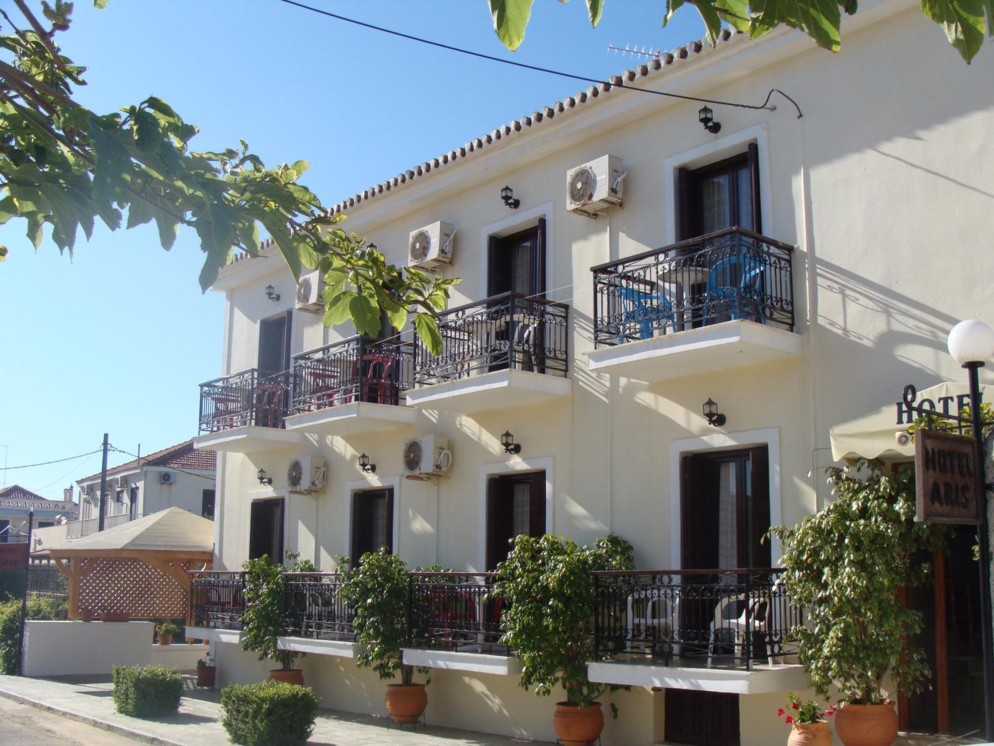 Hotel Aris