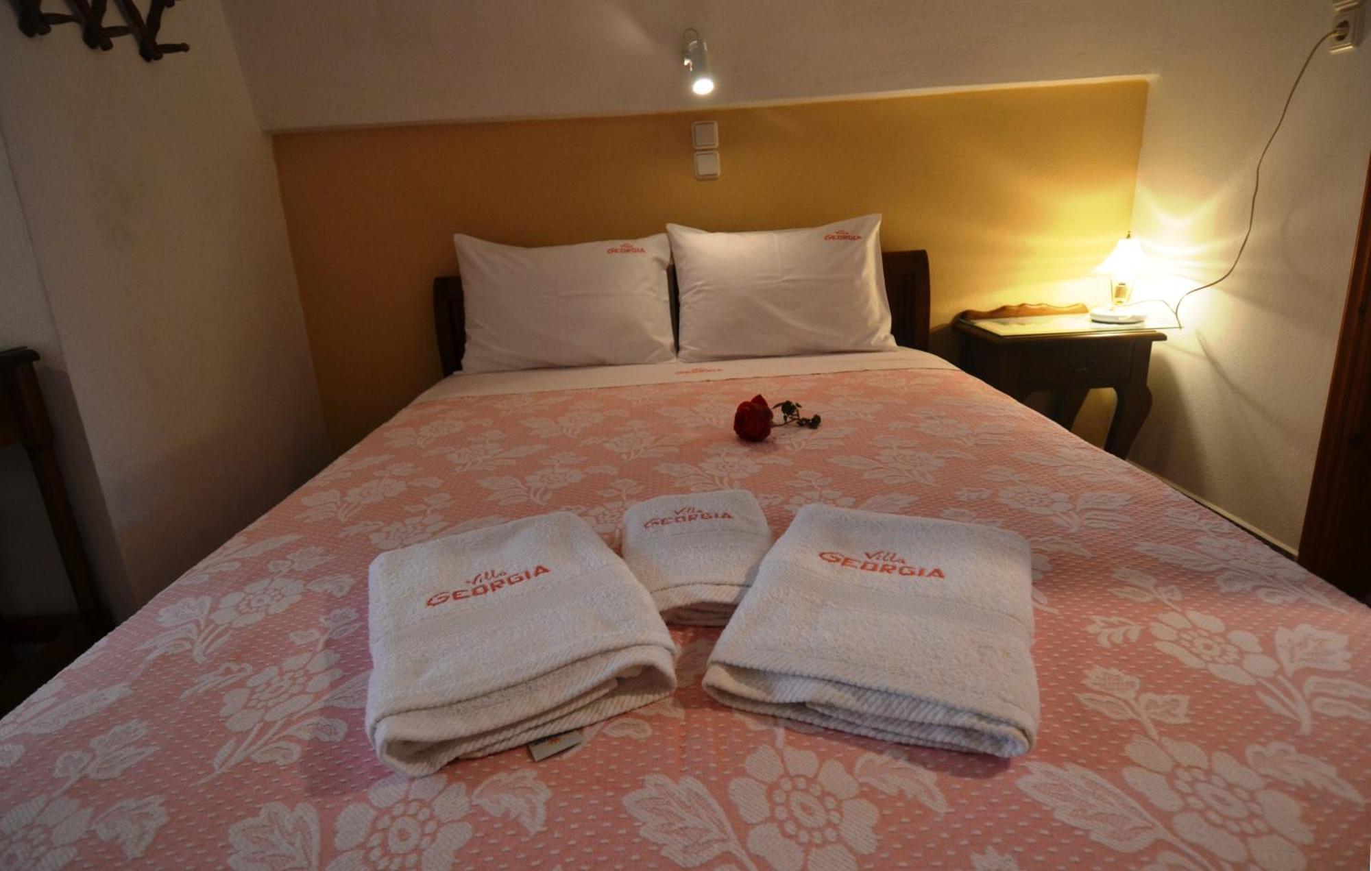 Hotel Georgia Perissa (Santorini)