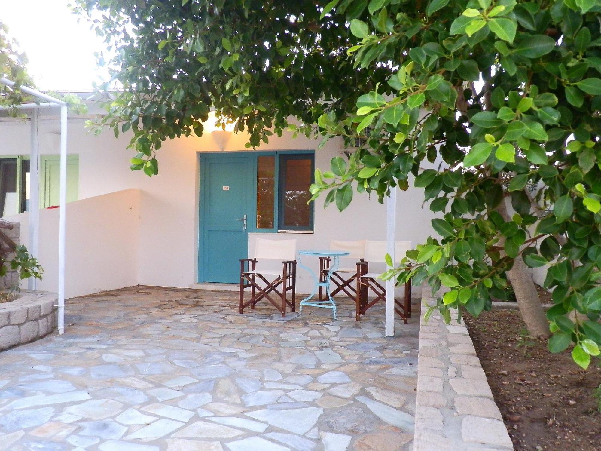 Aparthotel Parasporos Village Adamantas (Milos)