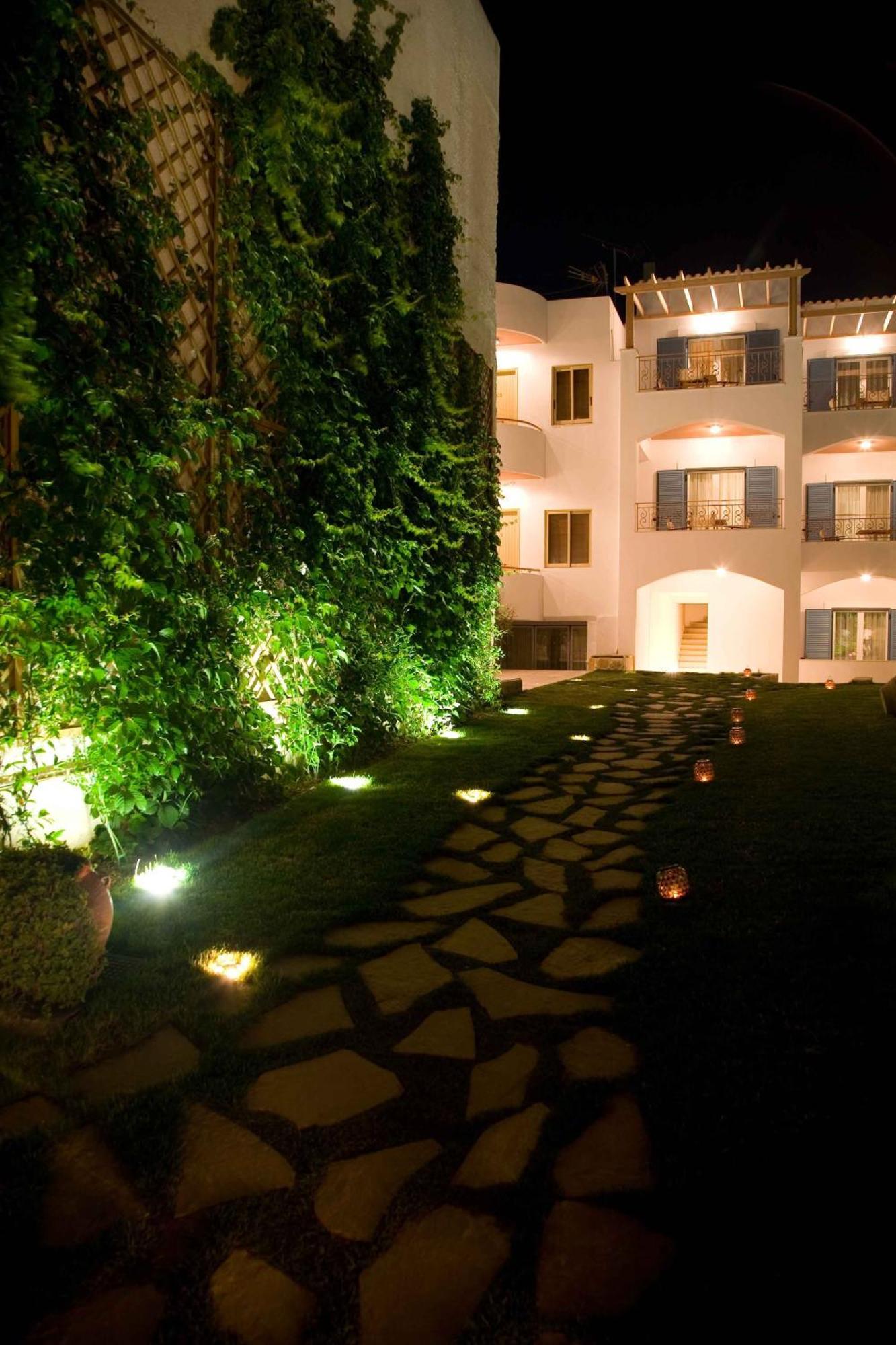 Hotel Oasis