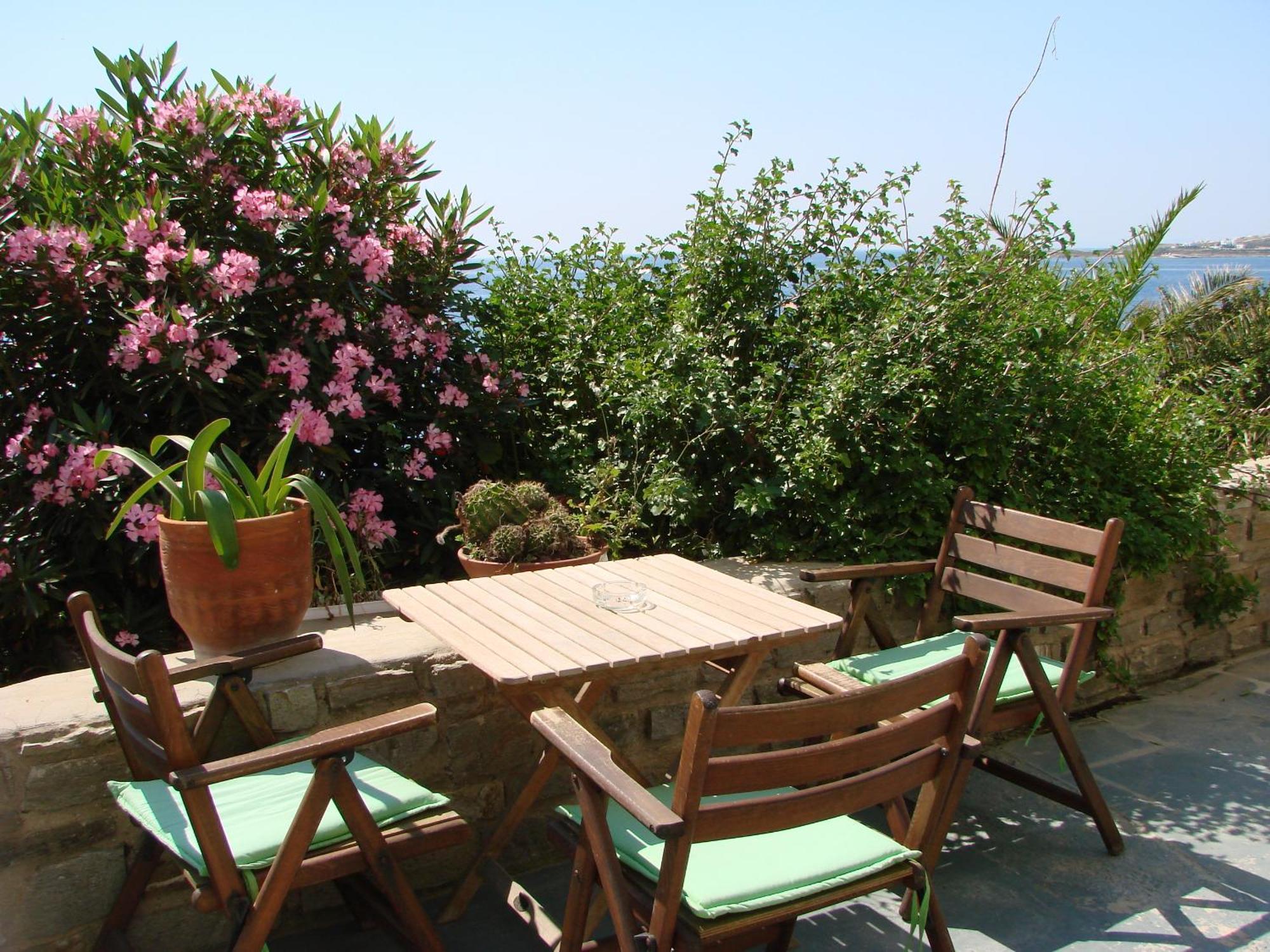 Hotel Nikolas 3*