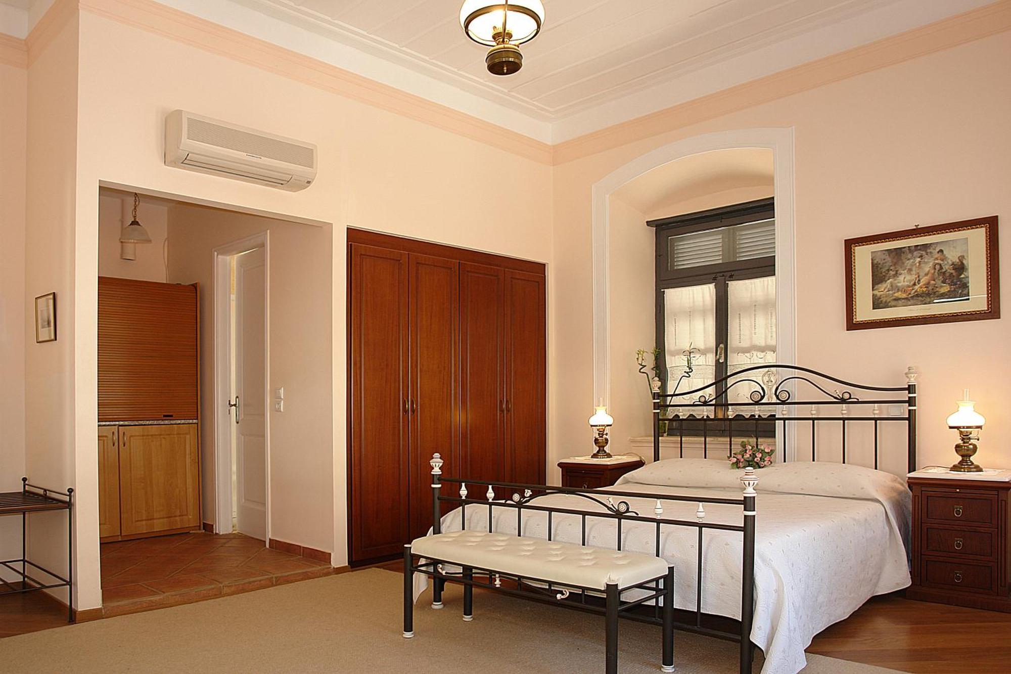 Guest house Phaedra Hydra (Saronic Islands)