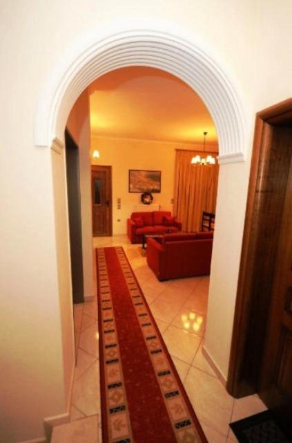 Apartment Chrysandra *