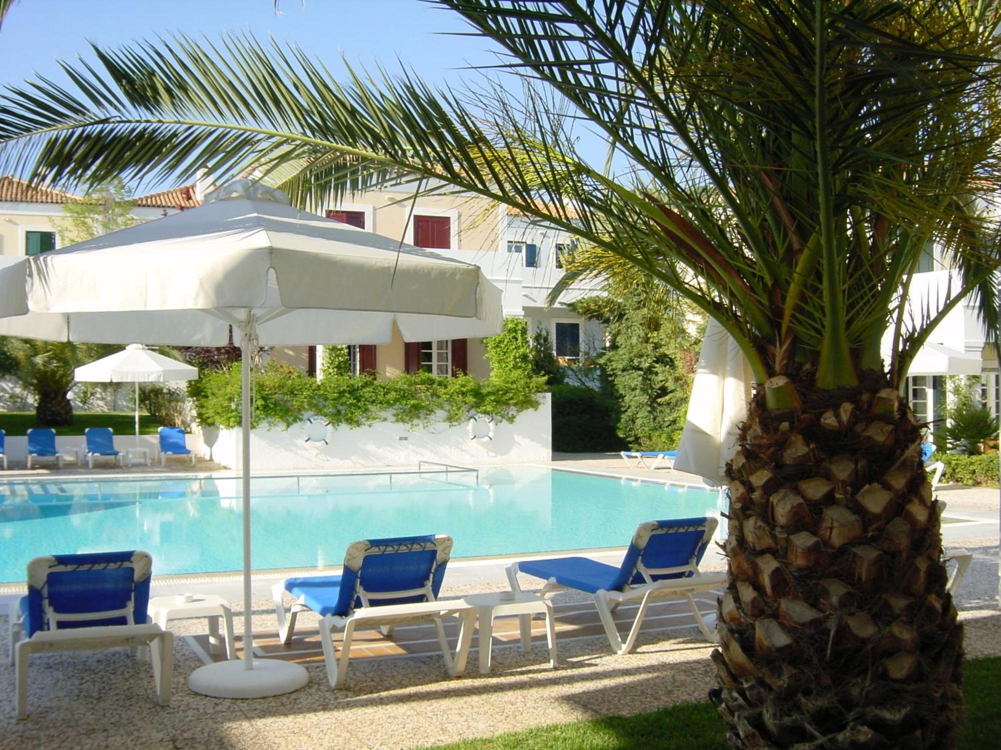 Aparthotel Nissia Traditional Residences 4*