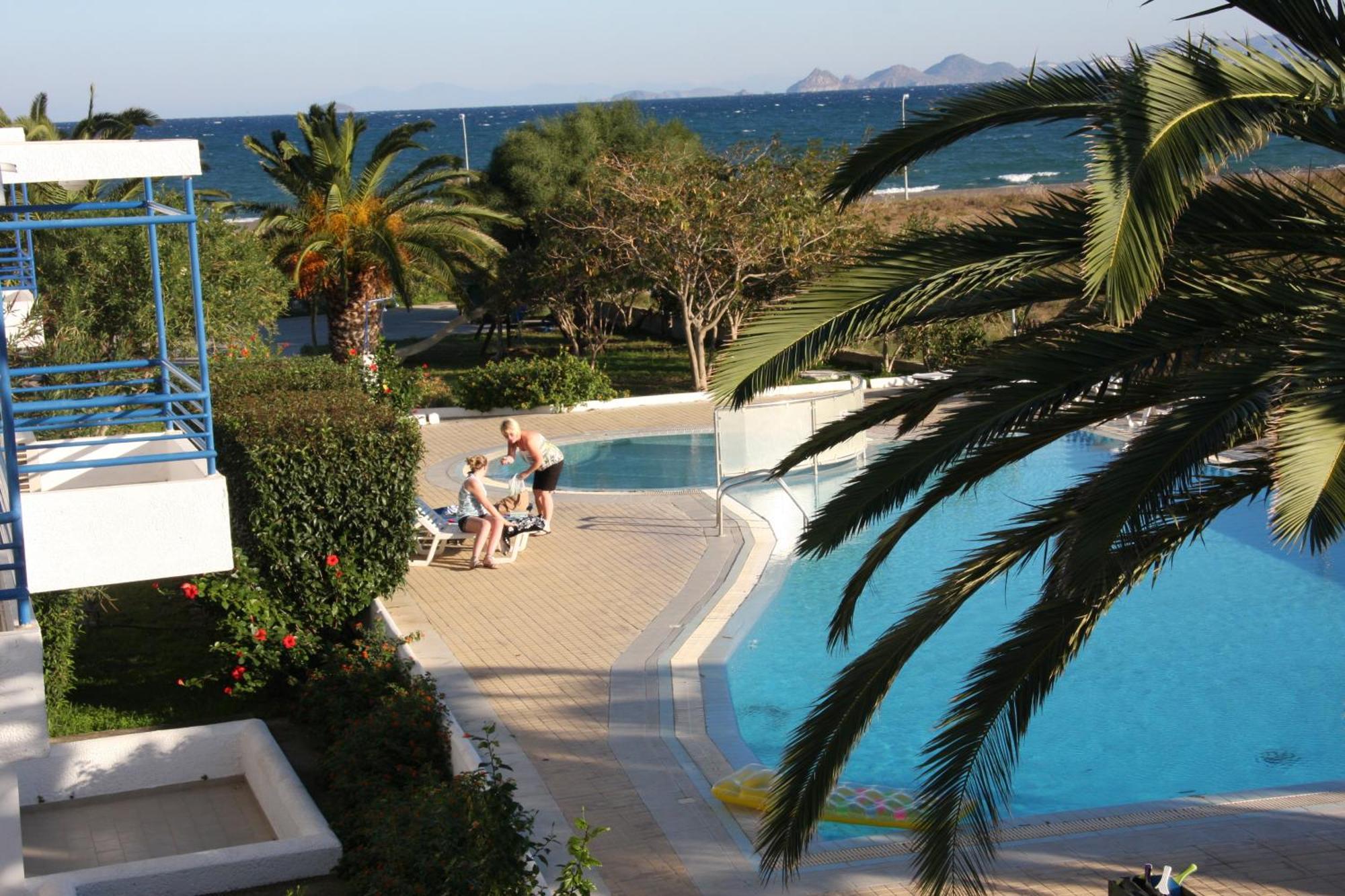 Aparthotel Miros 2*