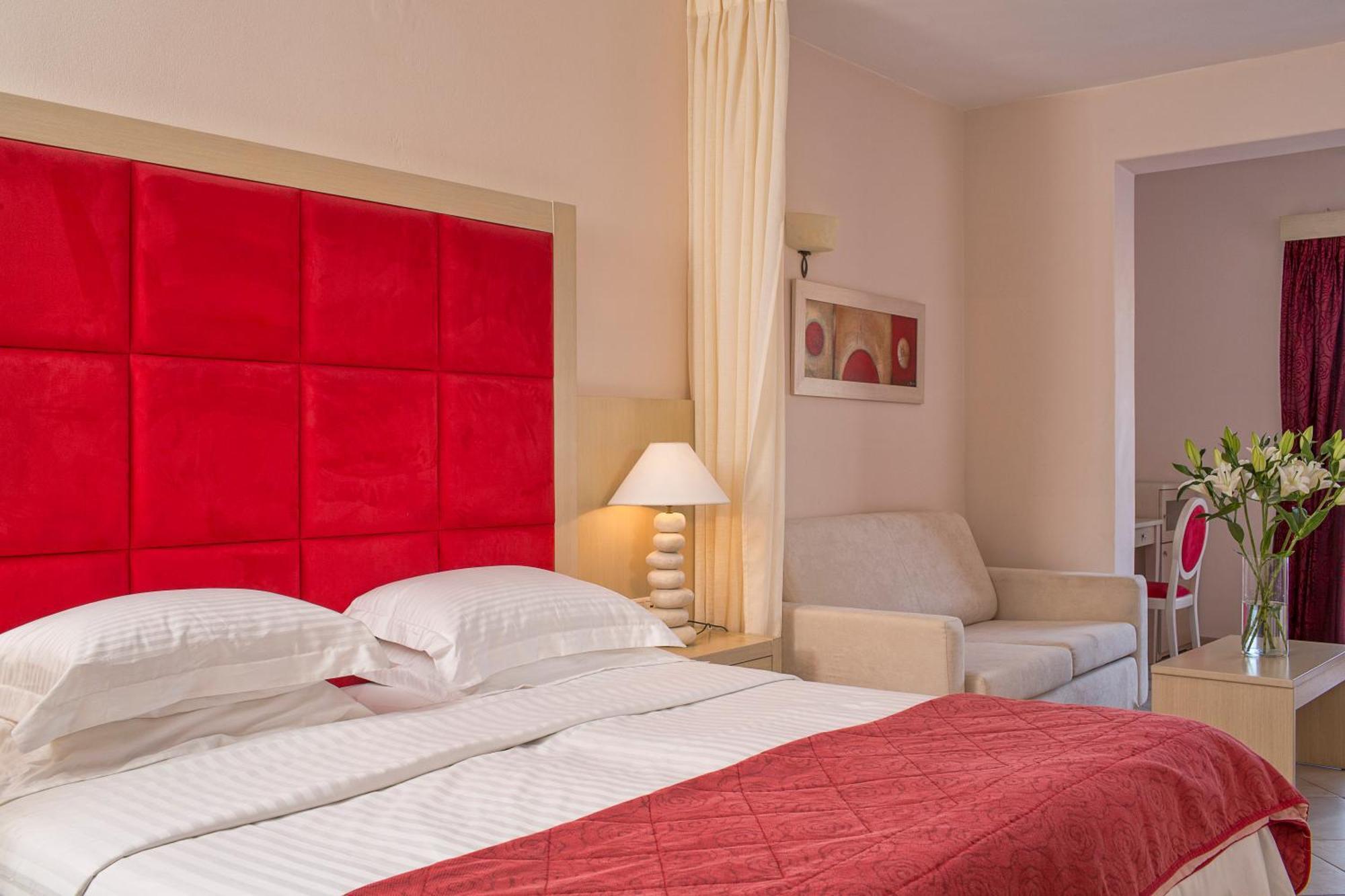 Hotel Grand 4*