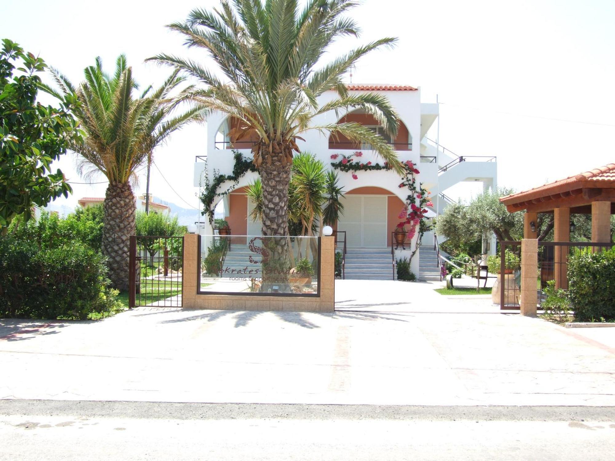 Aparthotel Sokrates Studios 2*