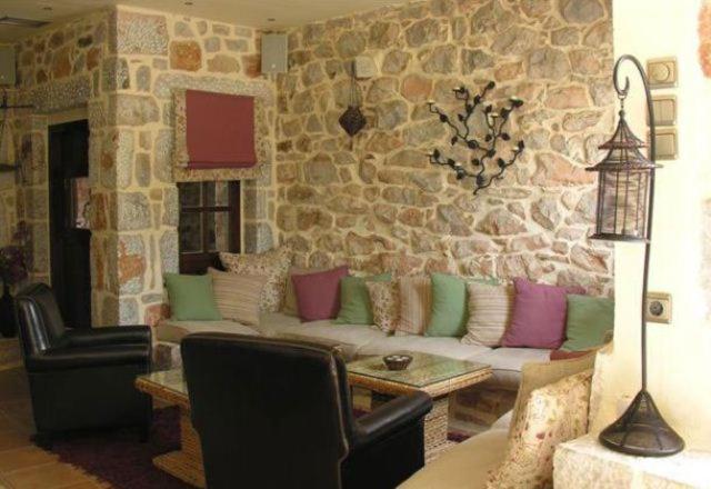 Apartment Katafigi *