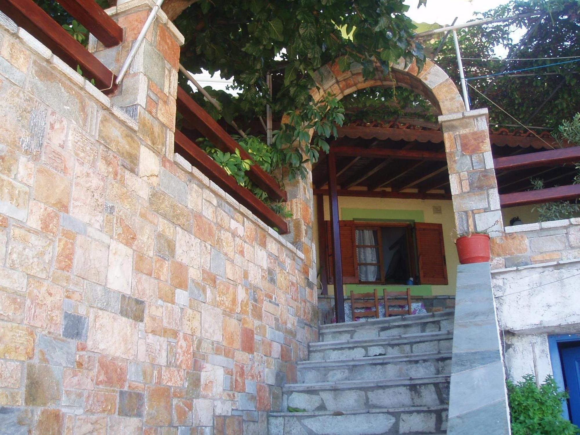 Hotel Haravgi 2*