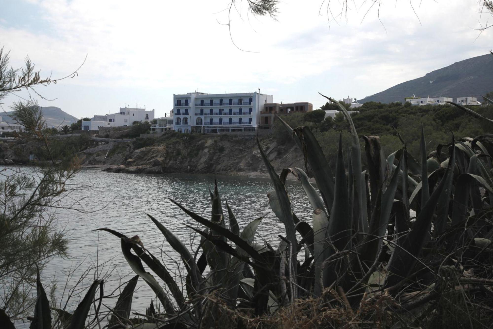 Nikolas Parikia (Paros)