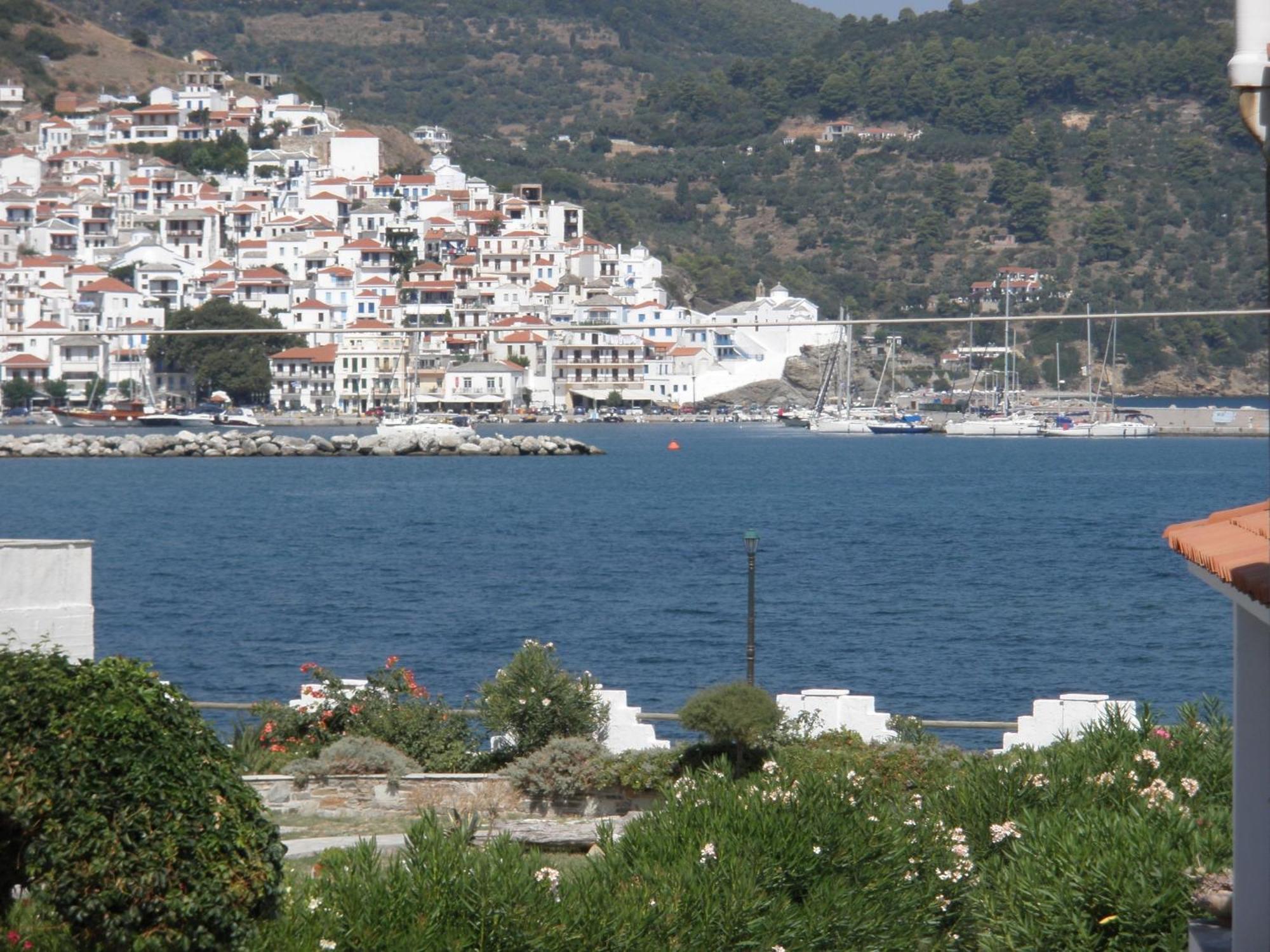 Aparthotel Elpiniki Skopelos Town