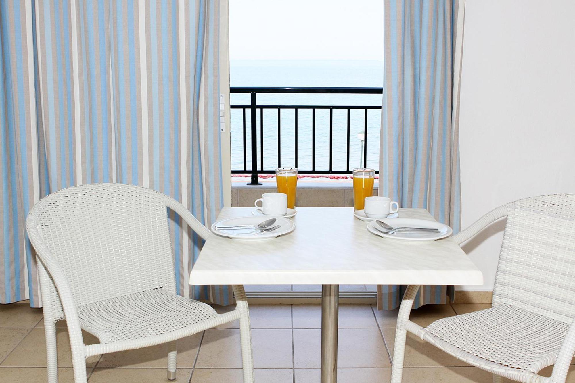 Aparthotel Miramare Neos Marmaras