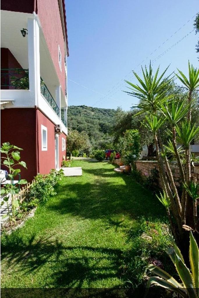 Aristidis Garden Parga