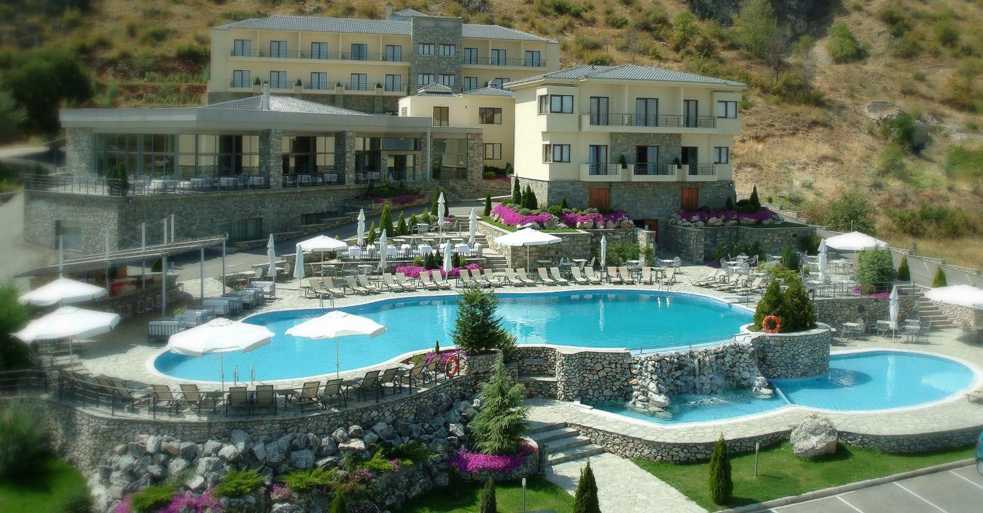 Hotel Limneon & 5*