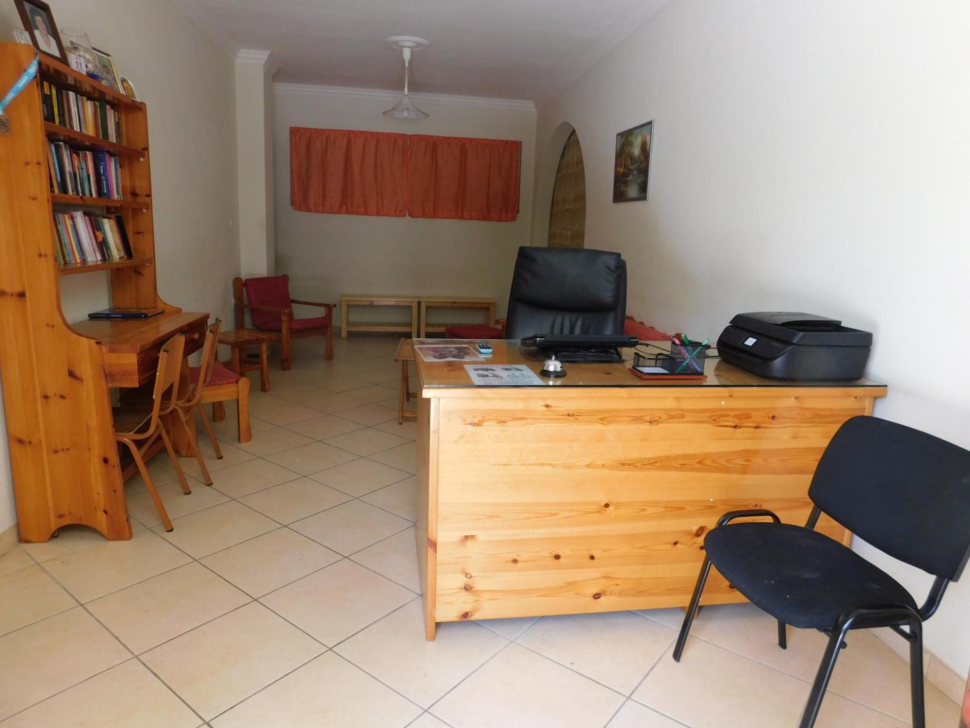 Apartment To Spiti Tis Eirinis