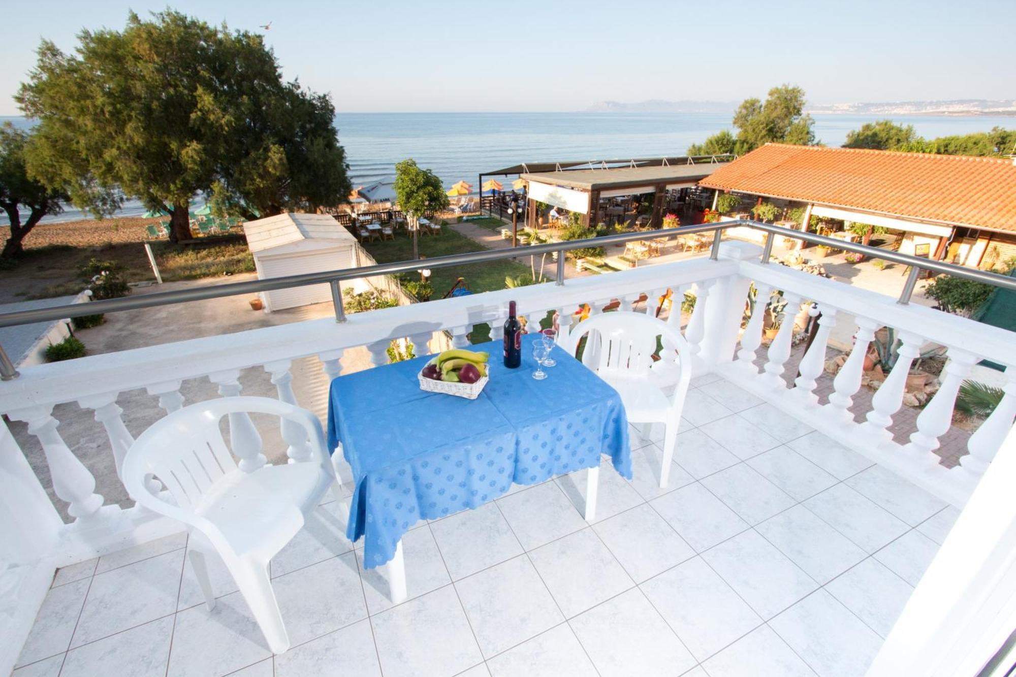 Apartment Papidakis Agia Marina (Crete)