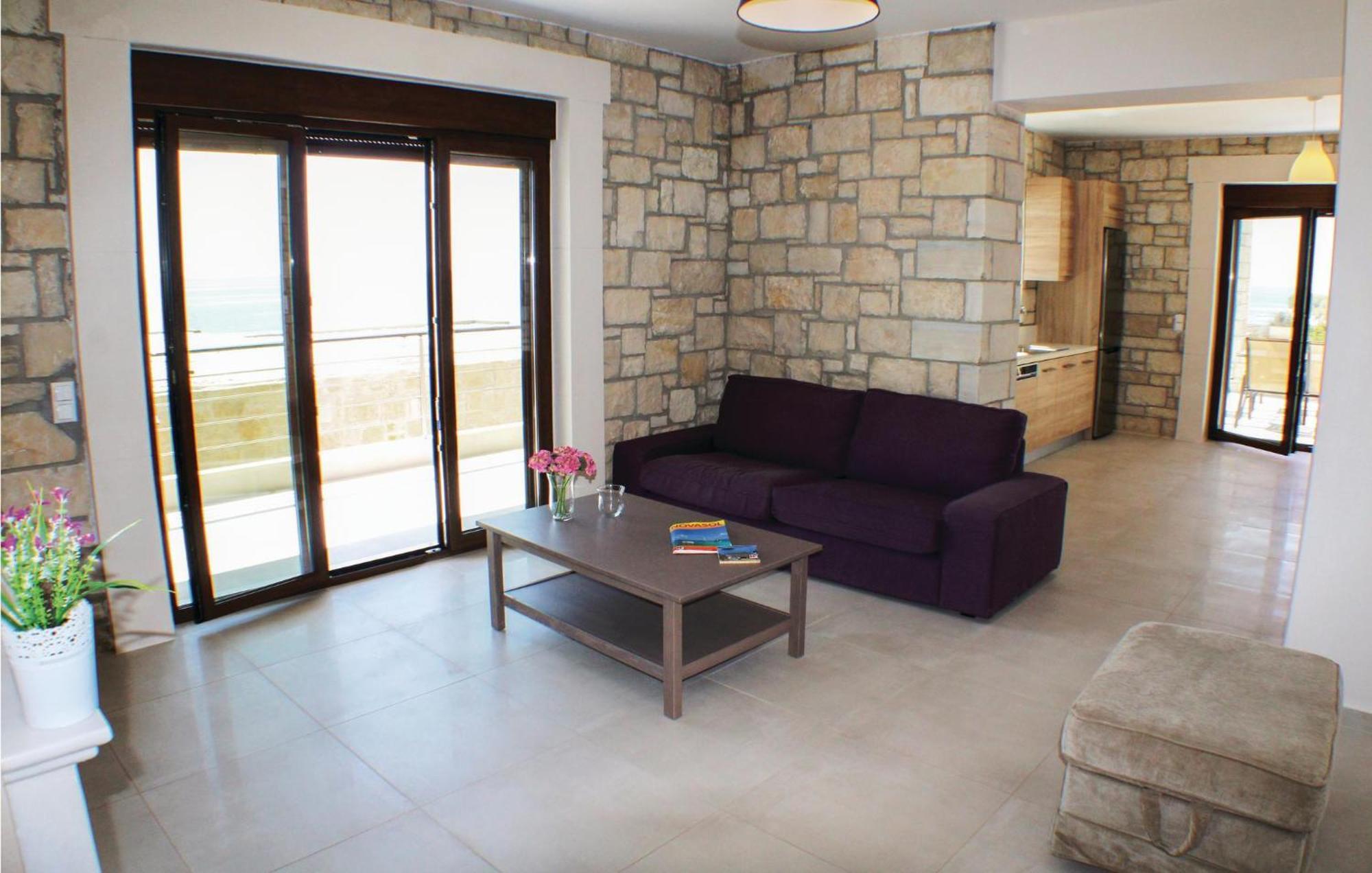 Holiday home Petrina Kastri 3 *