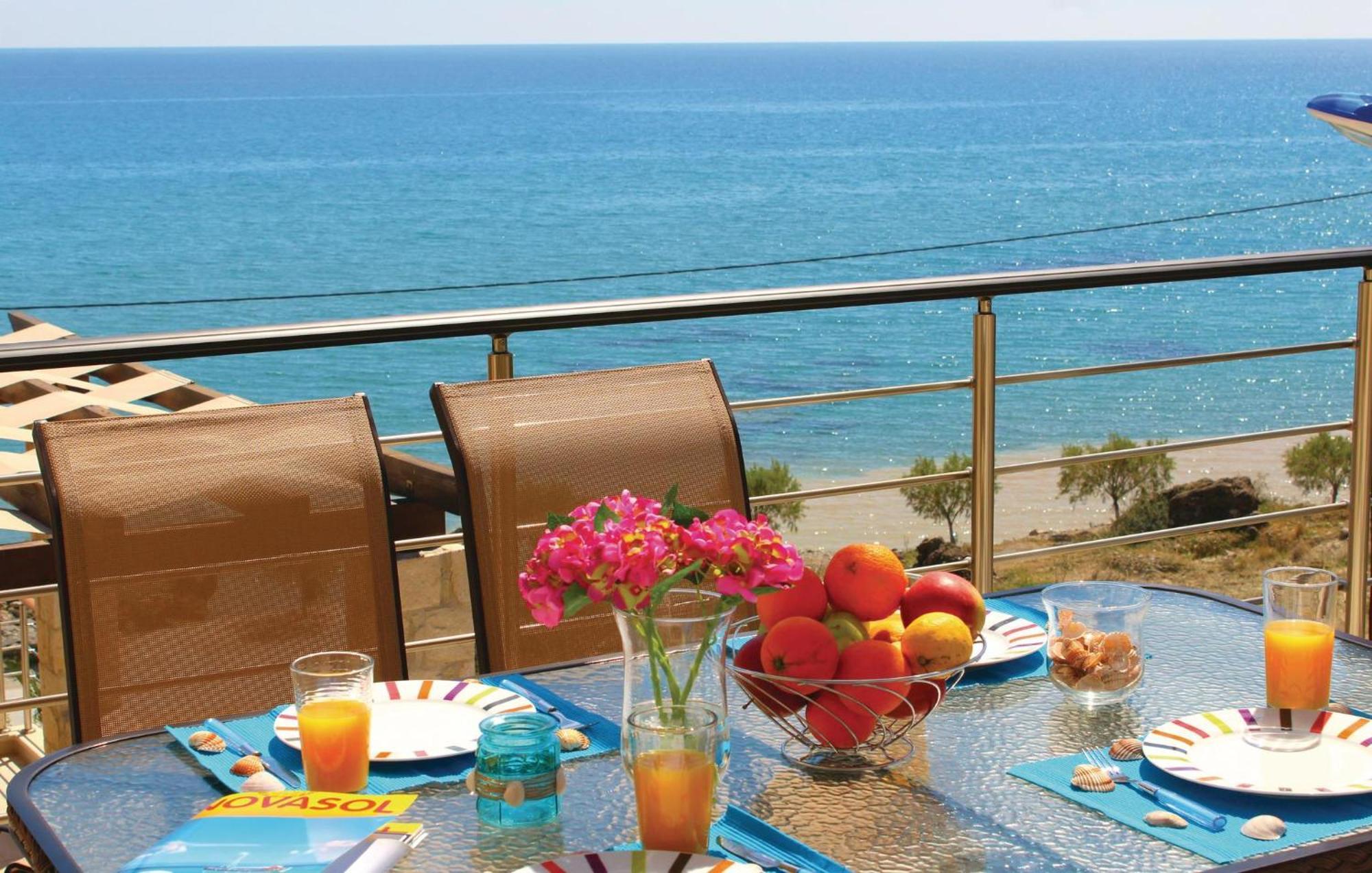 Holiday home Petrina Kastri 3