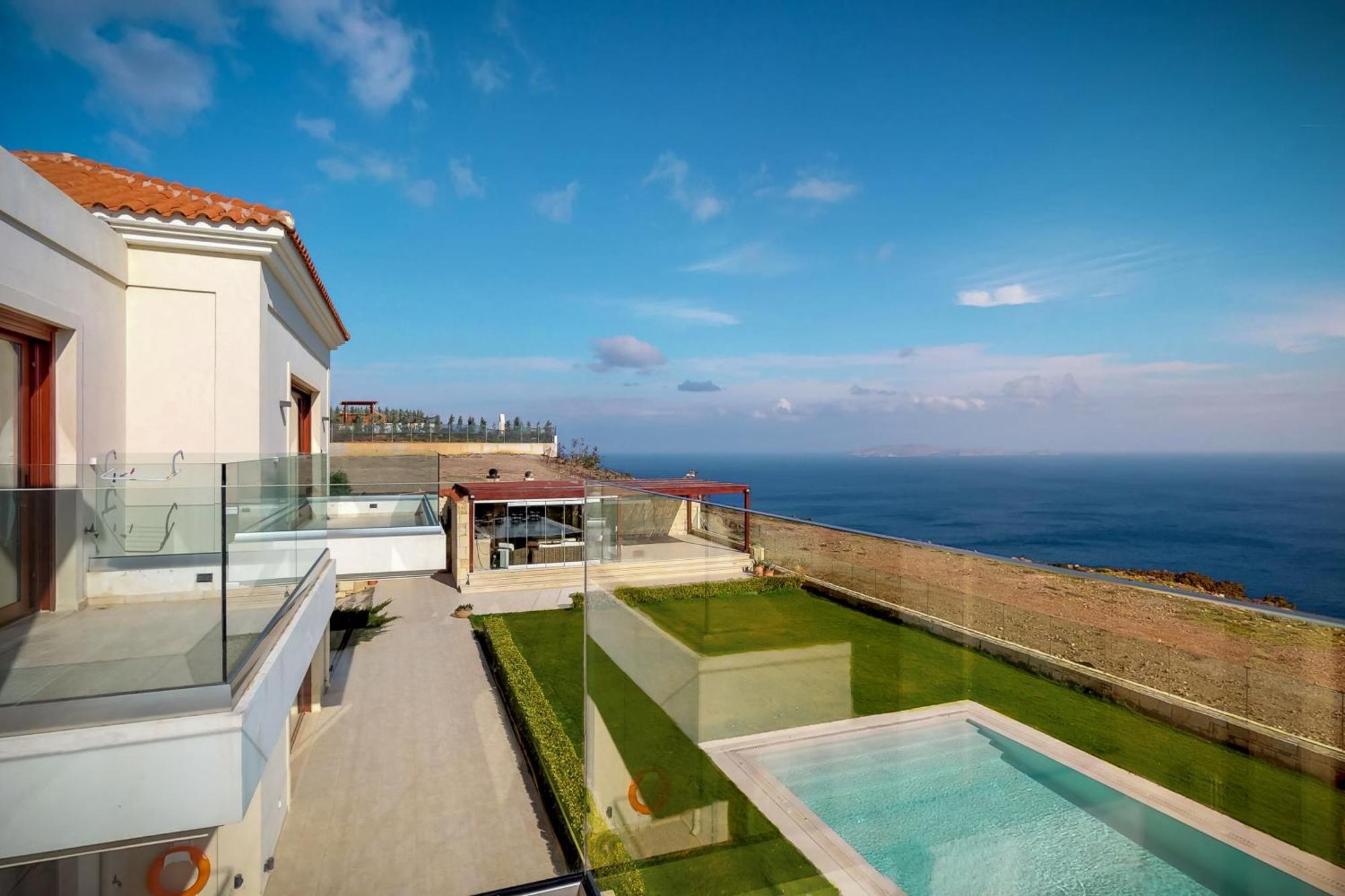 Villa Ocean Complex *
