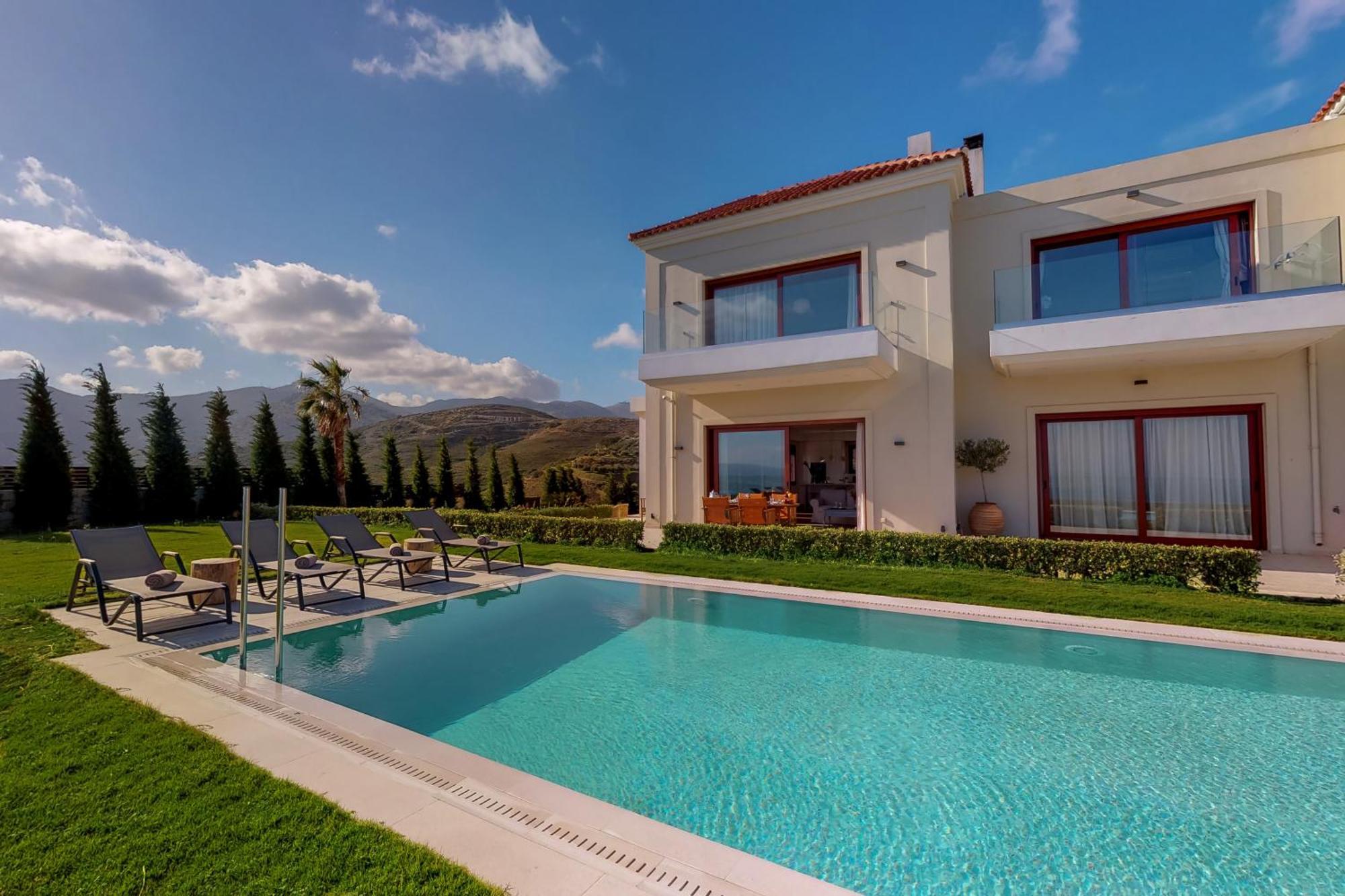Villa Ocean Complex *