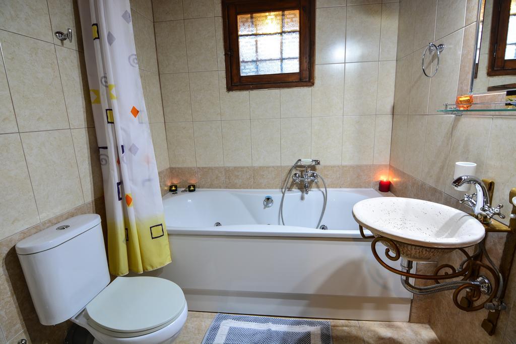 B K Guesthouse - Ξενώνας Β-Κ Guest house *