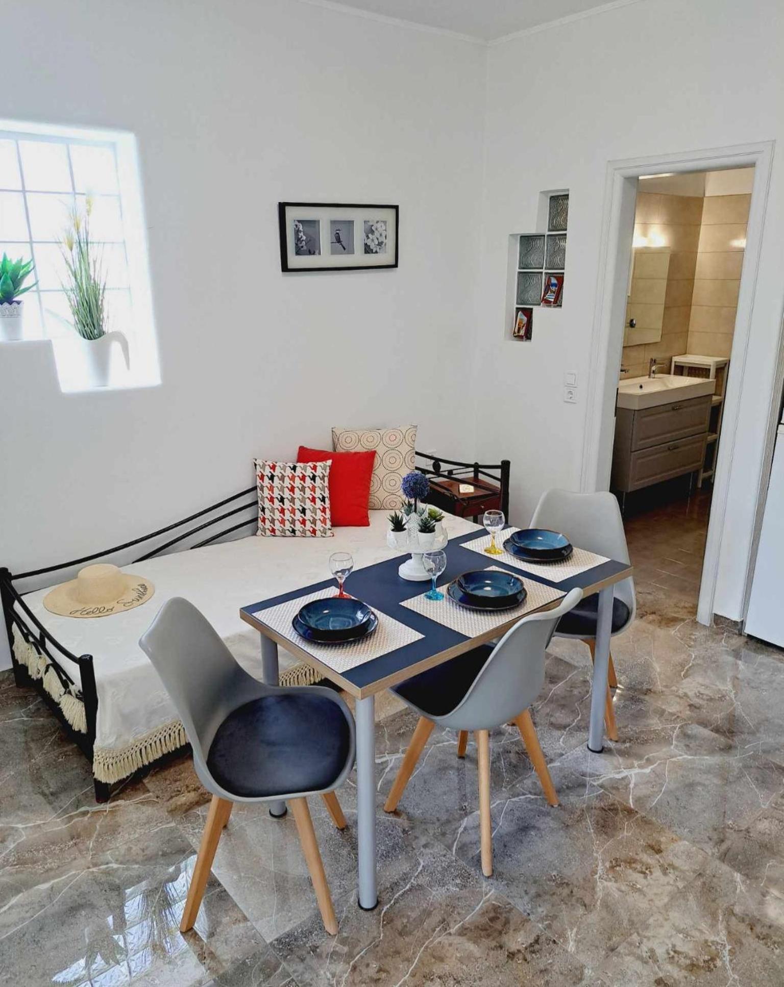 Dp Homes Mimika Santorini