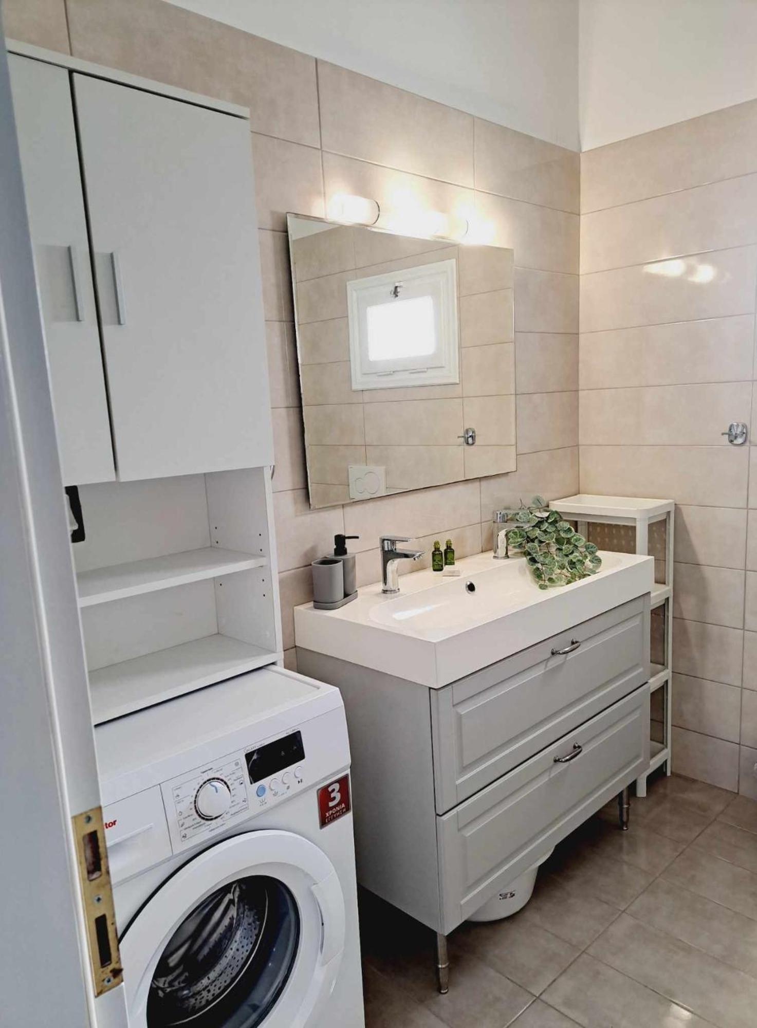Dp Homes Mimika Santorini