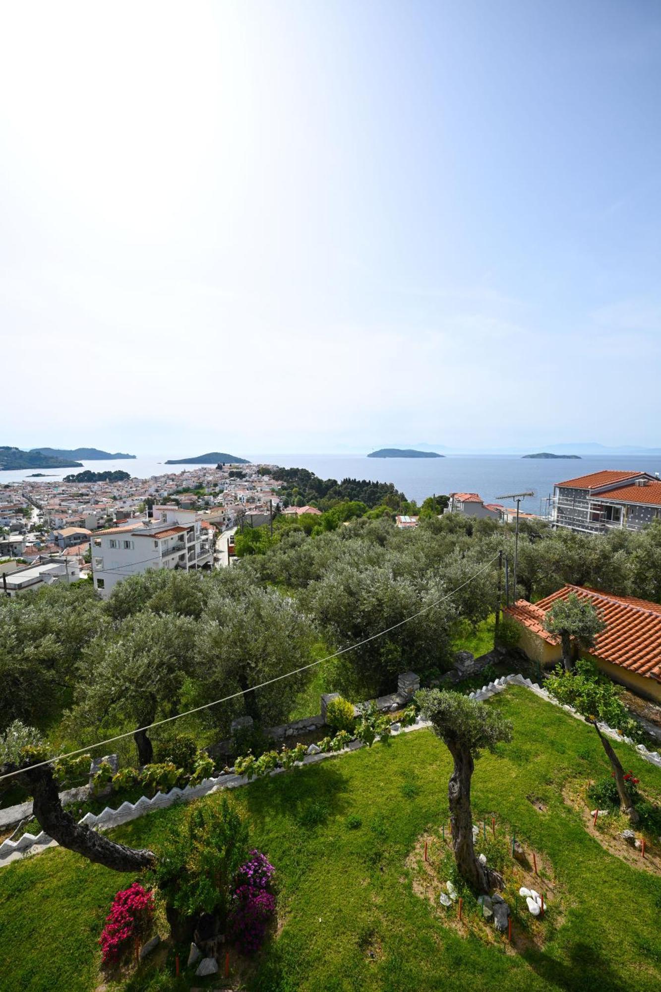 Apartment Makis Sea View