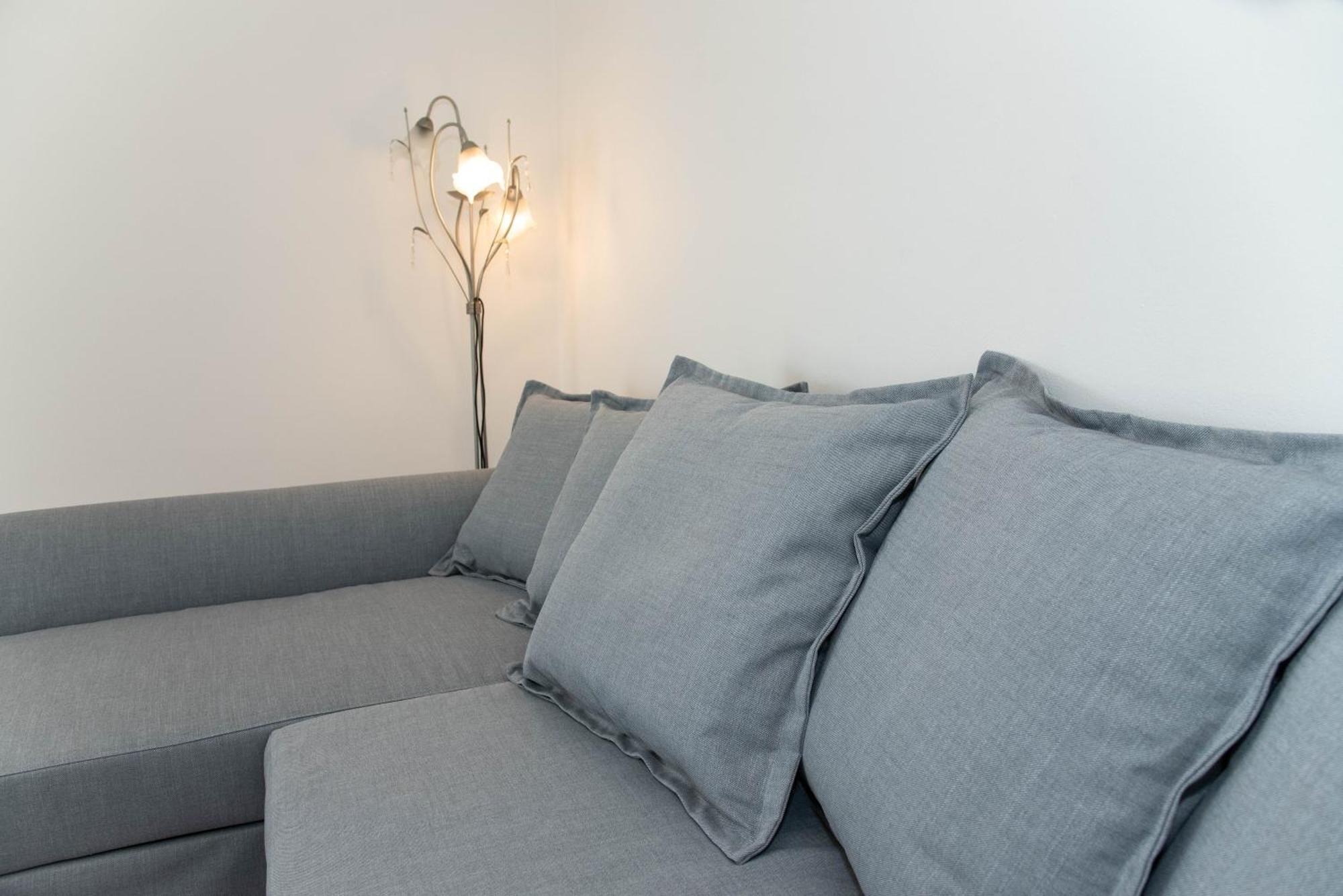 Apartment Theashomly
